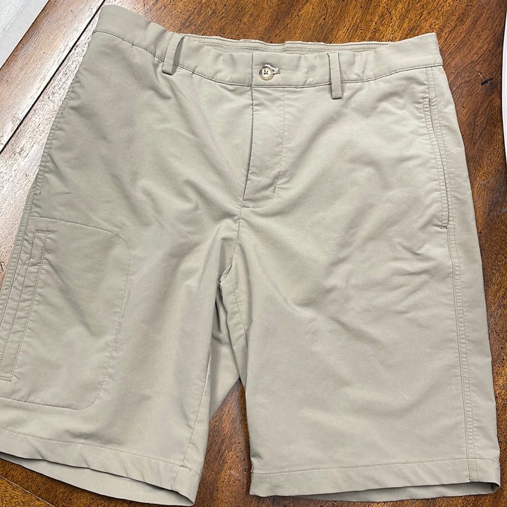 Golf Shorts by Greg Norman